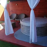 Tatil Evi Edes Kettes Vendeghaz