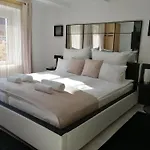 Tatil Evi Edes Kettes Vendeghaz
